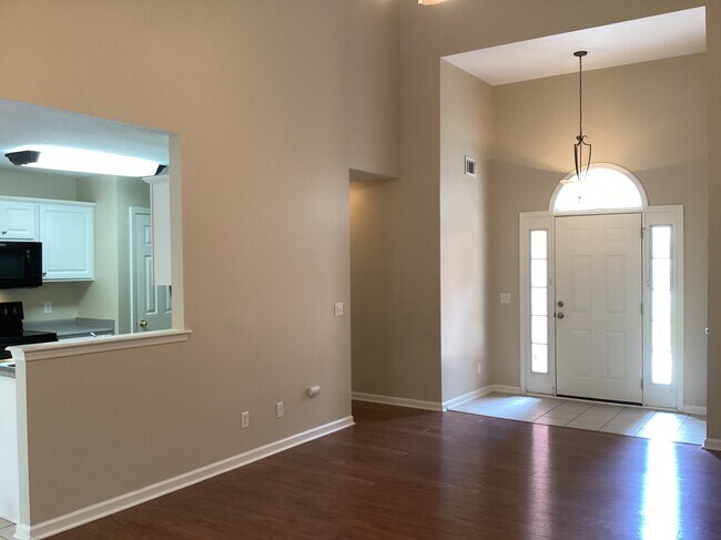 Foto del edificio - 515 Dresler Rd