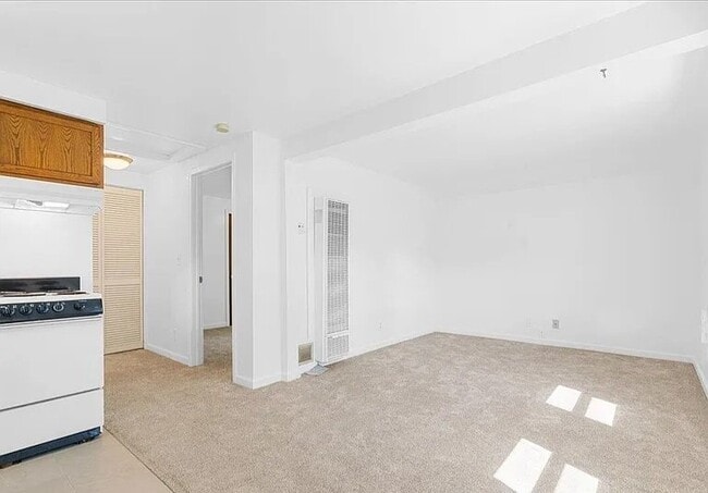 Building Photo - 3705 Burchfield Dr