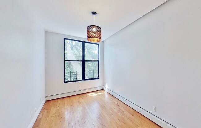 Bright living room - 447 Evergreen Ave