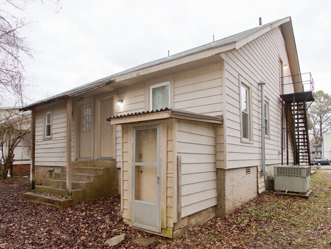 Building Photo - 321 Pate Ave
