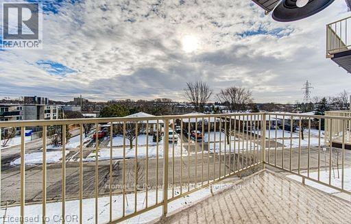 Photo du bâtiment - 301 Westmount Rd W