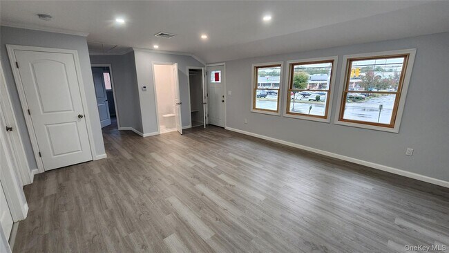 Foto del edificio - 126 Forest Ave