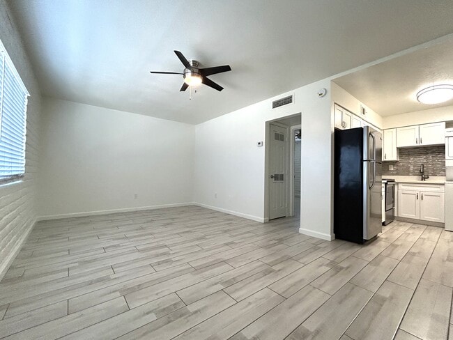 1 dormitorio, 1 baño - Mariposa Manor