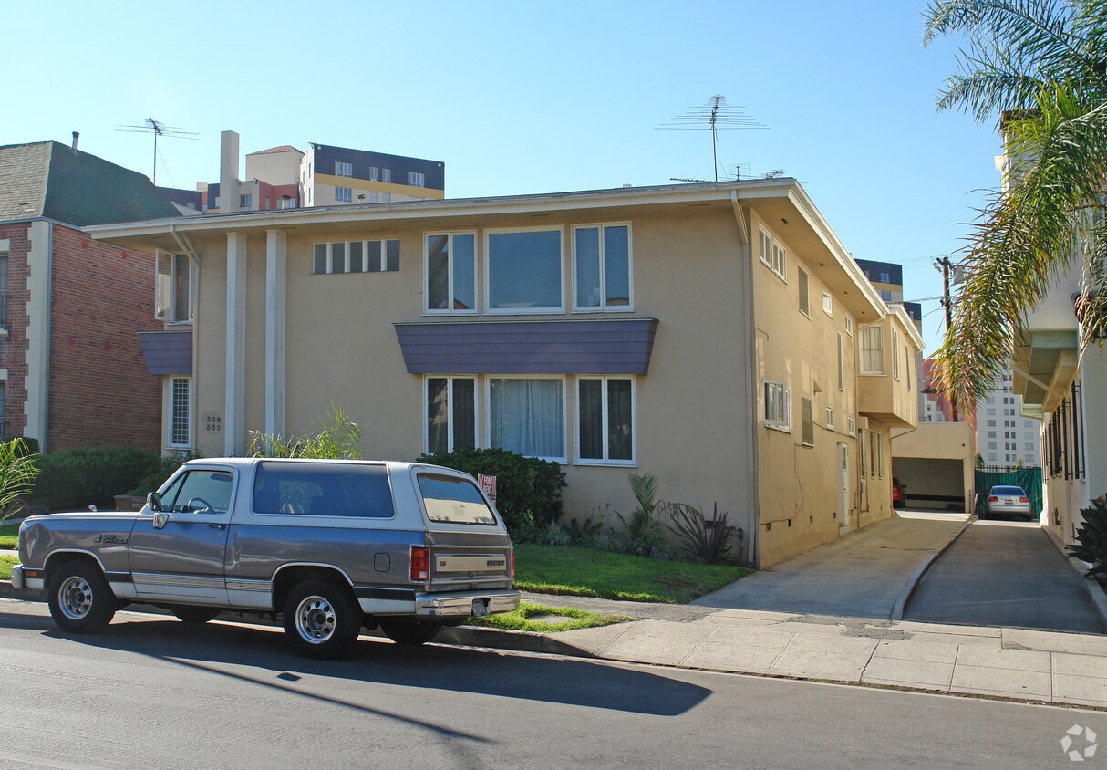 321 S Cochran Ave, Los Angeles, CA 90036 Apartments in Los Angeles