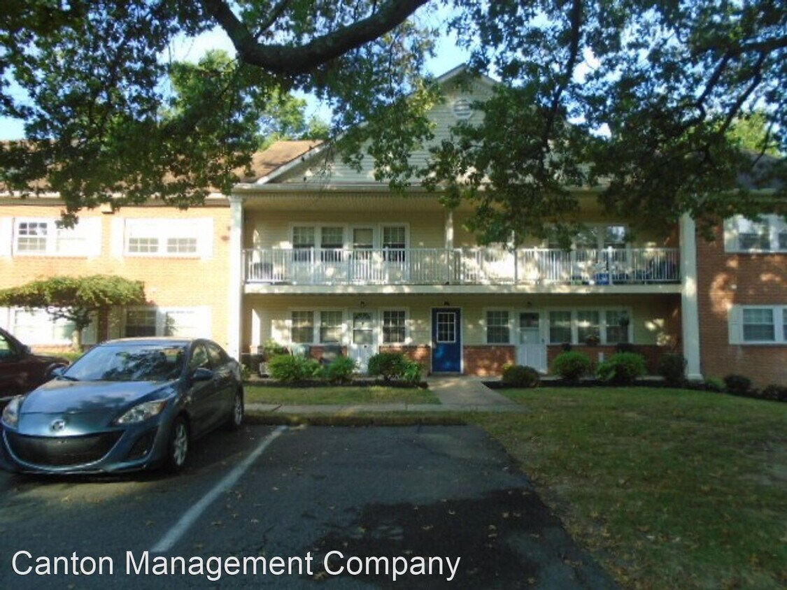 Building Photo - 600 N Hickory Ave