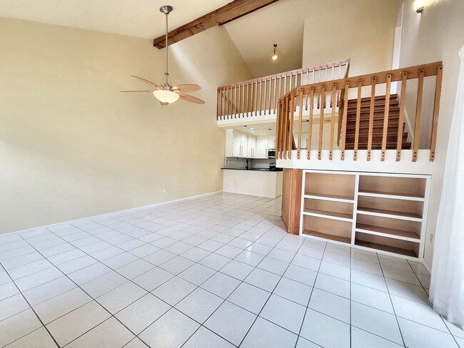 Building Photo - Modern and Cozy 2/BR 2/BA Home in Gated Co...