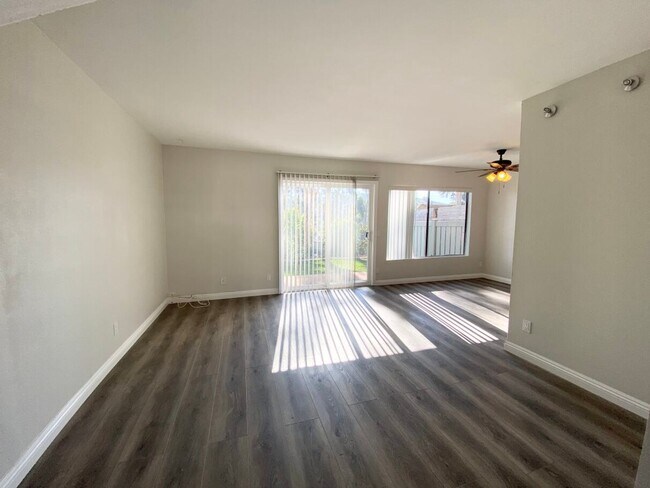 Foto del edificio - Upgraded Townhome in Poway