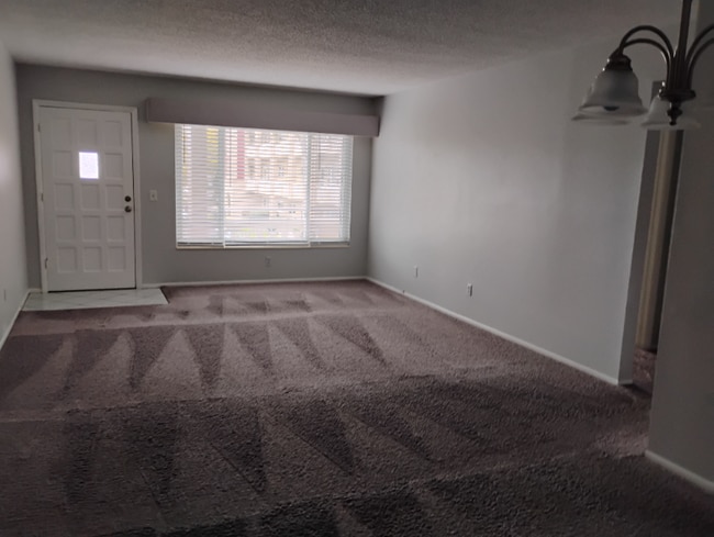 Building Photo - 2463 Brazilia Dr