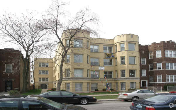 Foto principal - 7716-7718 S East End Ave