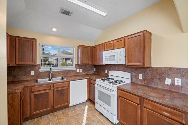 Foto del edificio - 21114 Sprouse Cir