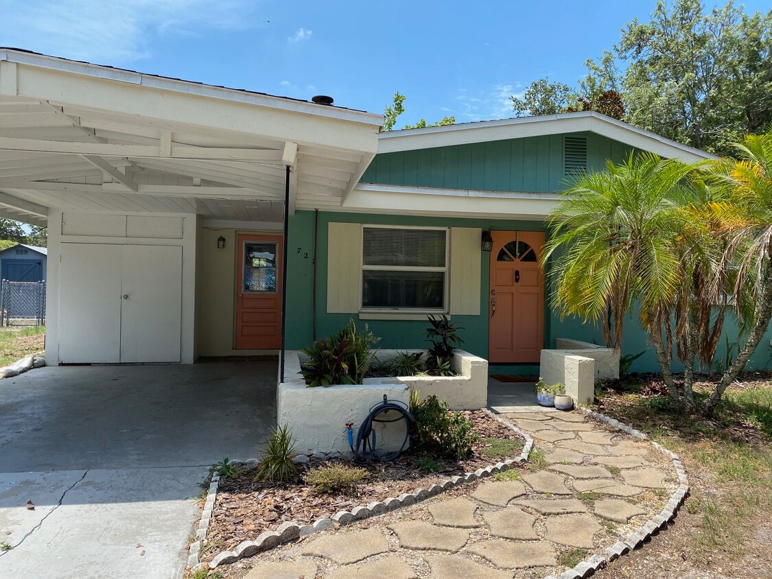 727 Athens St, Dunedin, FL 34698 House Rental in Dunedin, FL