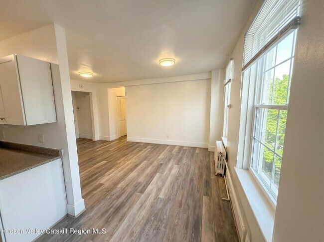 Foto del edificio - 720 Warren St