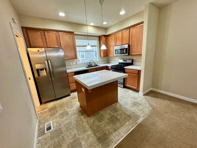 Building Photo - Charming Hillsboro 2 bedroom + bonus room ...