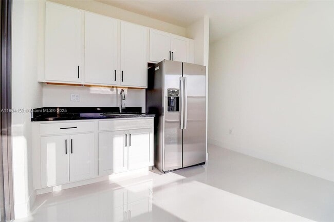 Building Photo - 30840 SW 192nd Ct