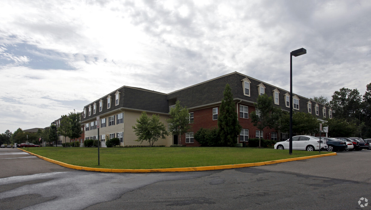 The Park at Ridgedale - +55 Senior Community Apartments - Richmond, VA