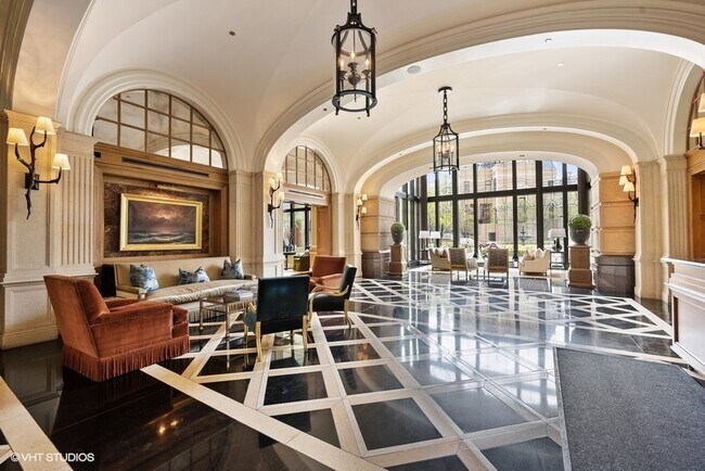 Foto del edificio - 2550 N Lakeview Ave