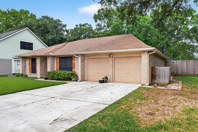 Foto del edificio - 2928 Laurelridge Dr