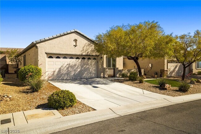 Building Photo - 2635 Solera Moon Dr