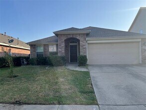 Building Photo - 4409 Padre Ct