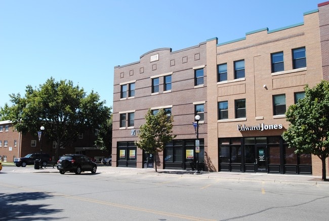 Building Photo - Woodlawn Terrace
