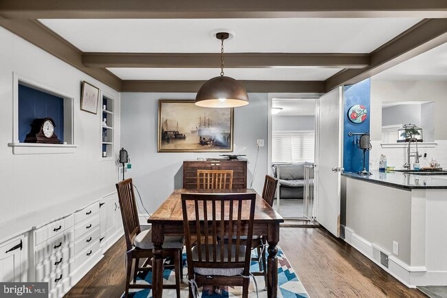 Foto del edificio - 339 Comly Ave