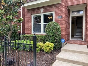 Building Photo - 3435 Howell St