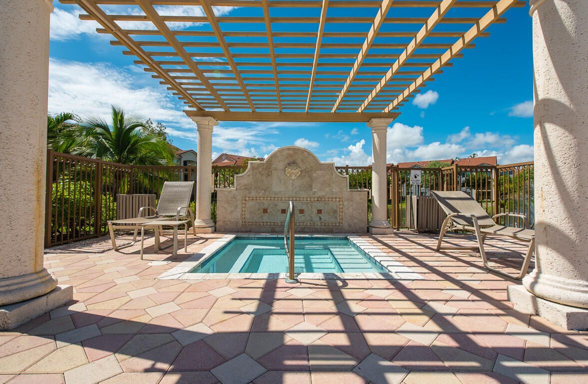 101 Villa Cir Unit 101, Boynton Beach, FL 33435 Condo for Rent in