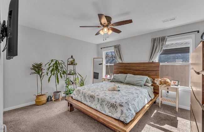 Foto del edificio - 916 SW Warren Ave