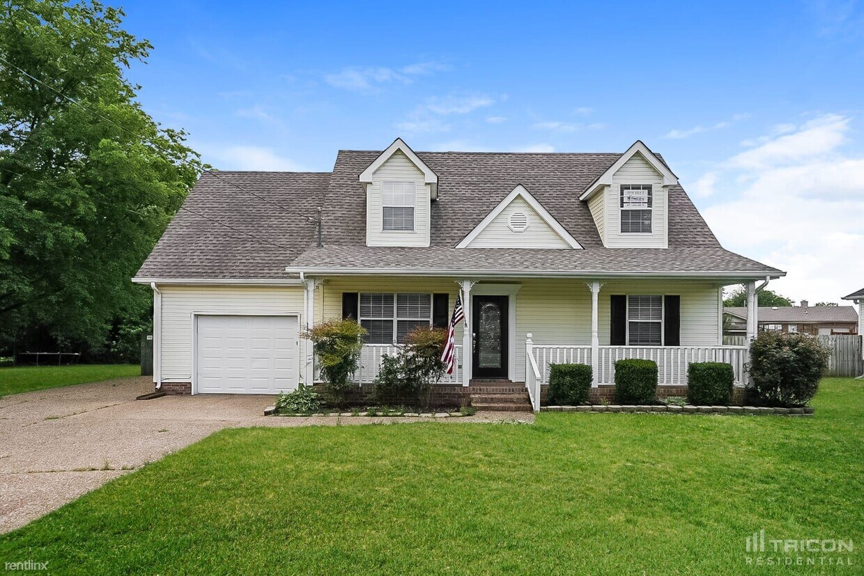 Primary Photo - 271 E Morris Dr