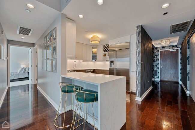 Foto del edificio - 130 N Garland Ct