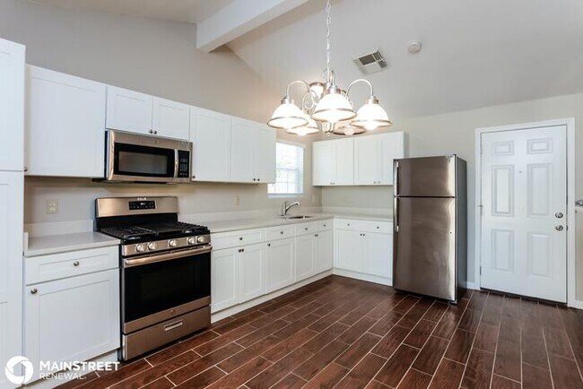 Building Photo - 8423 Glen Ct, San Antonio, TX 78239
