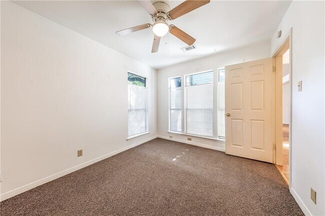 Building Photo - 6506 Cat Creek Trail