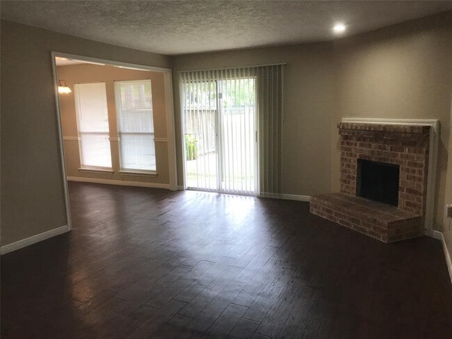 Building Photo - 13603 Ravensway Dr