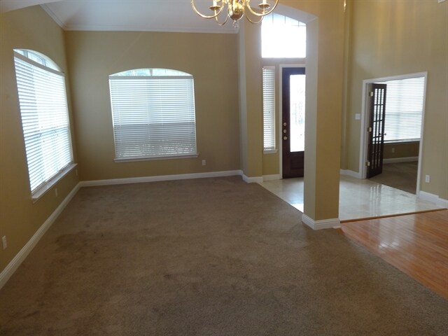Building Photo - 2033 Midhurst Drive