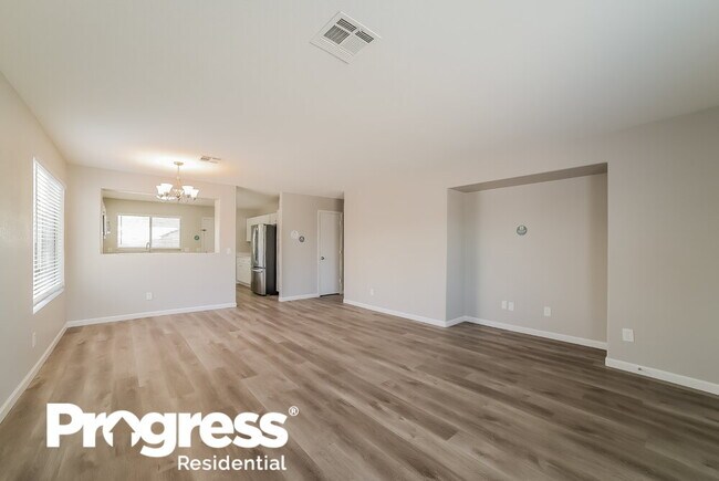 Foto del edificio - 15905 W Elm St