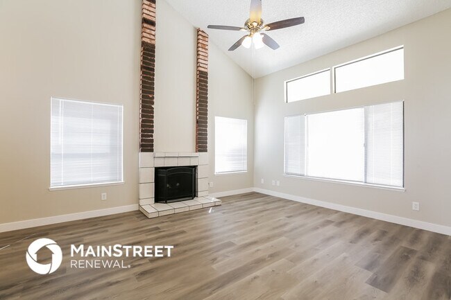 Foto del edificio - 6513 Gumwood Rd