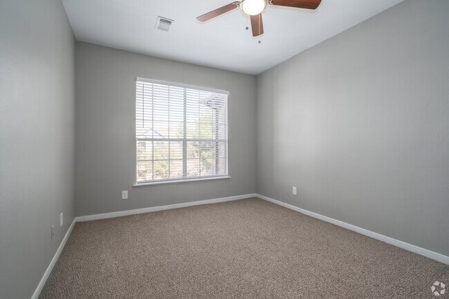 Foto del edificio - This One’s Different...