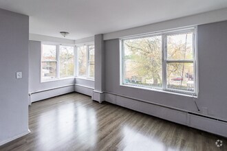 Building Photo - 3075 E Cheltenham Pl