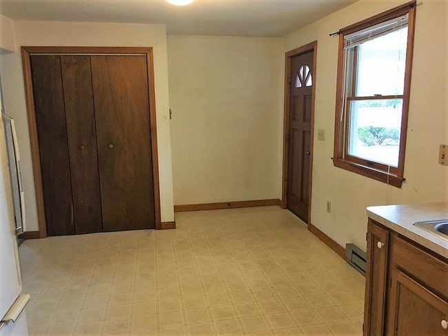 Building Photo - 33 Thayer Street - 2