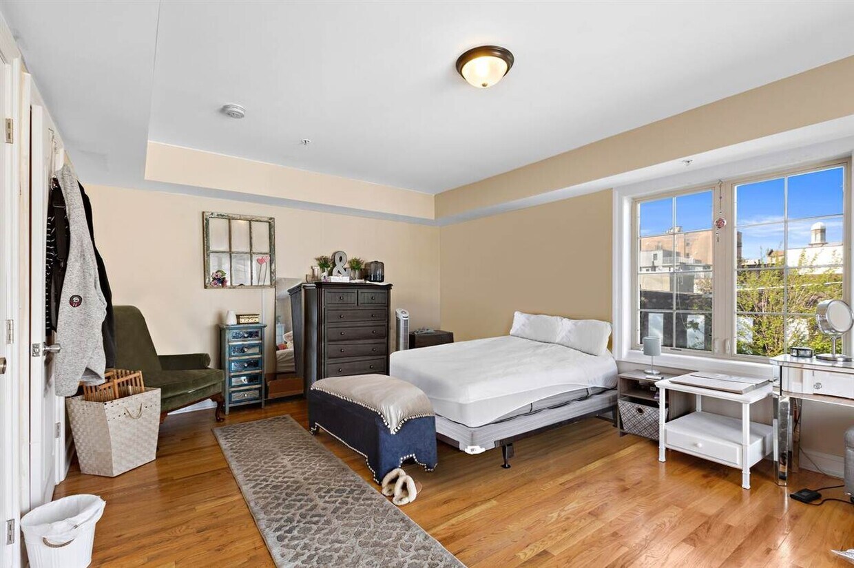 Foto principal - 6208 Jackson St