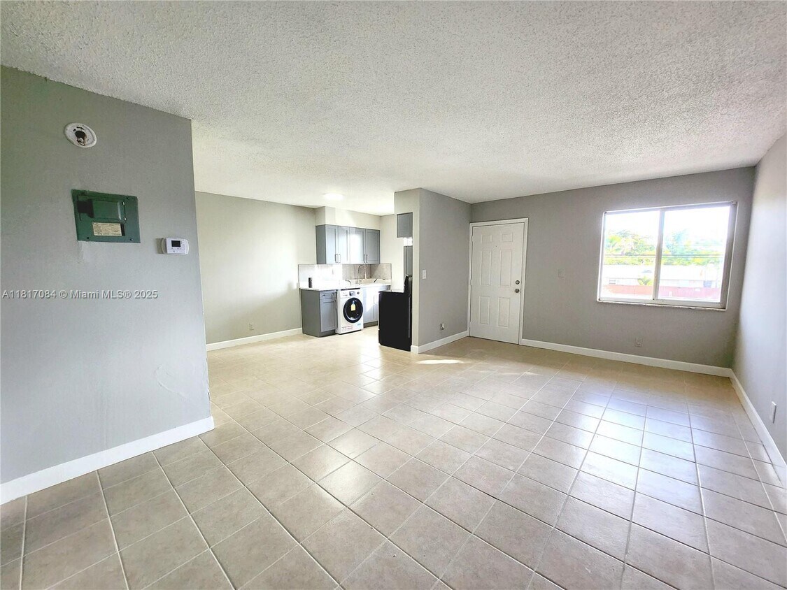 Foto principal - 191 SW 15th St