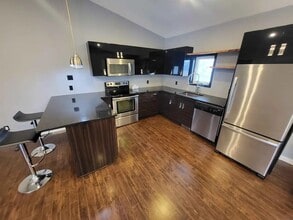 Building Photo - 175 Bronx Pl