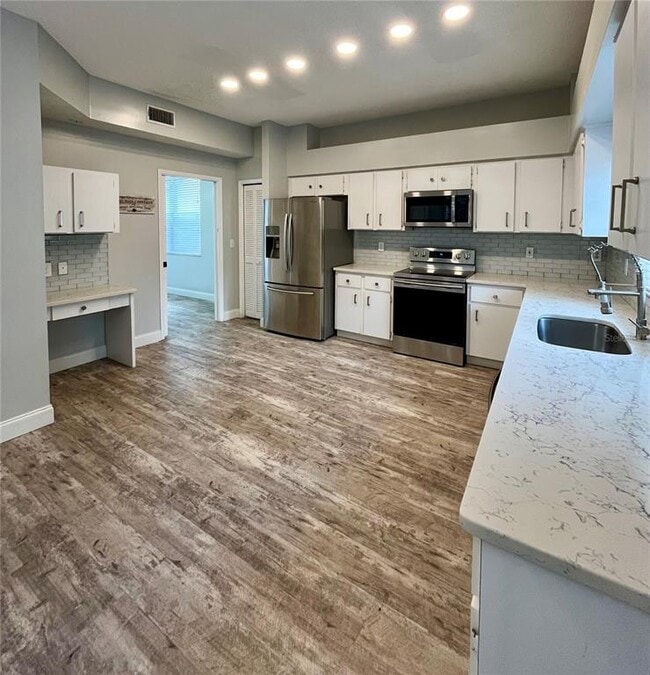 Building Photo - 9318 Heritage Oak Ct