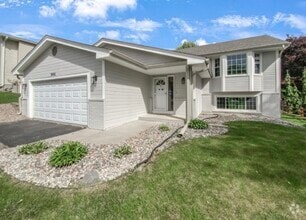 Building Photo - 3866 Westbury Dr