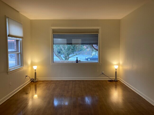 Foto del edificio - 7739 15th Ave NW