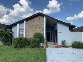 Building Photo - 2709 Shadybranch Dr
