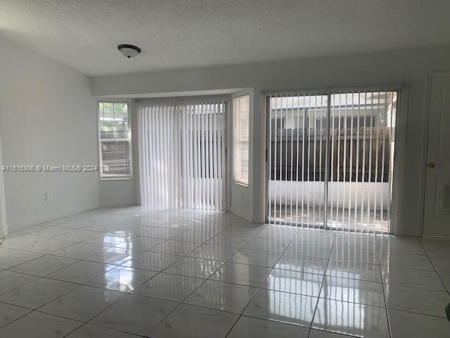 Foto del edificio - 3321 Ivy Way