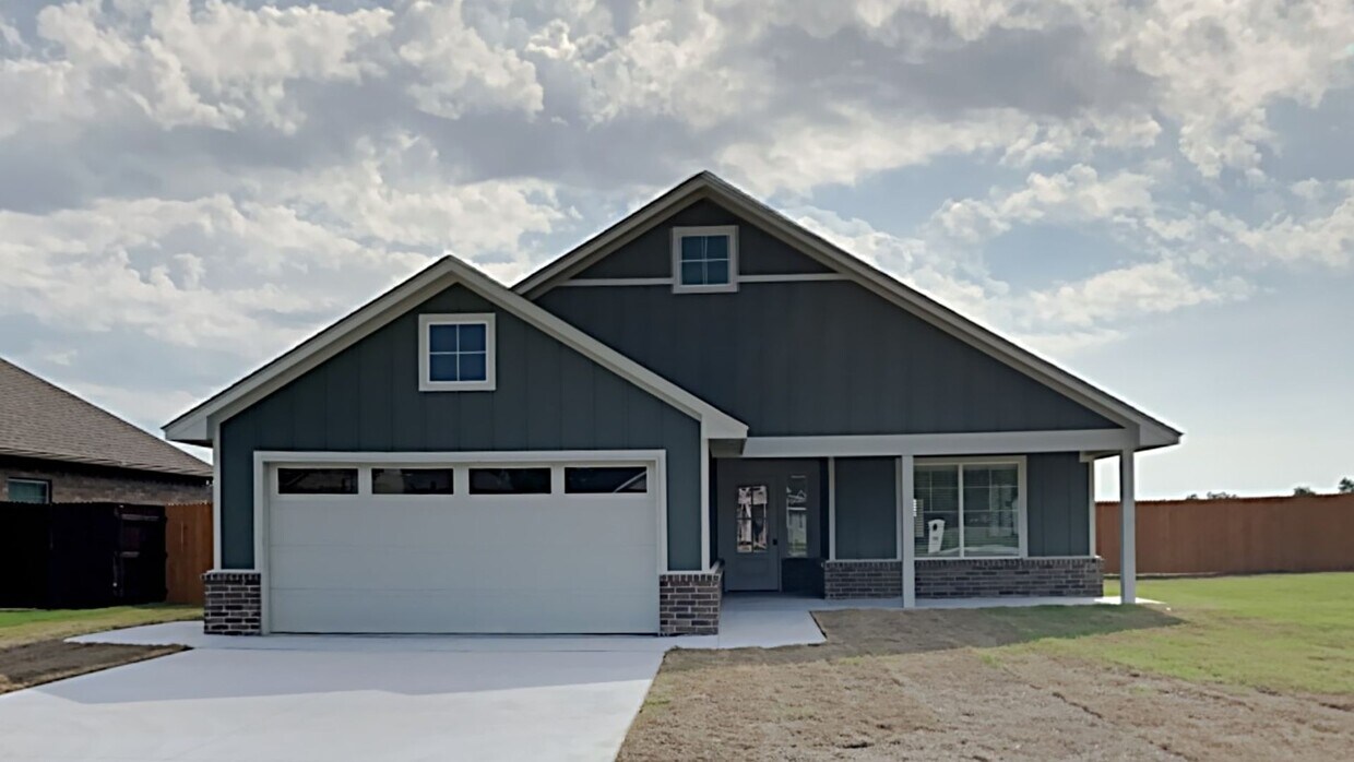 Wonderful 3 Bedroom 2 Bathroom Home in Harrah House Rental in Harrah