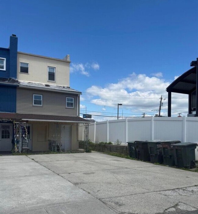 Foto del edificio - 3712 Winchester Ave