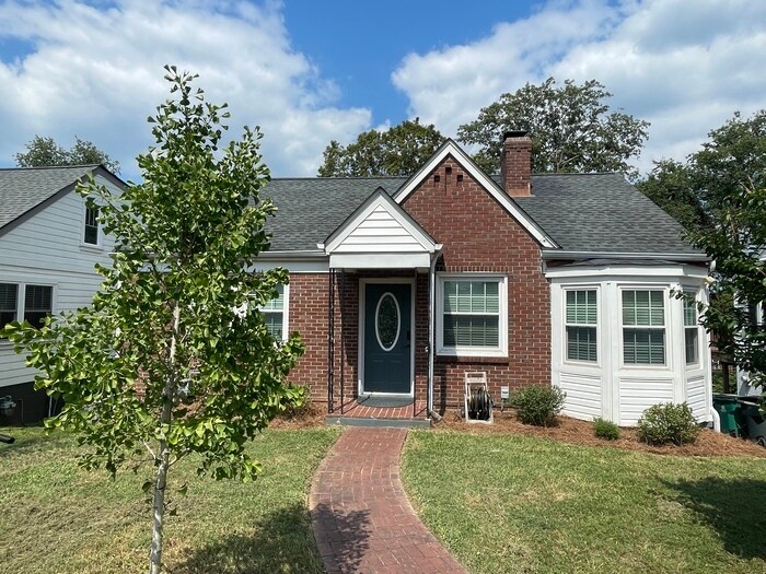 Inglewood cottage zoned for Dan Mills! House for Rent in Nashville